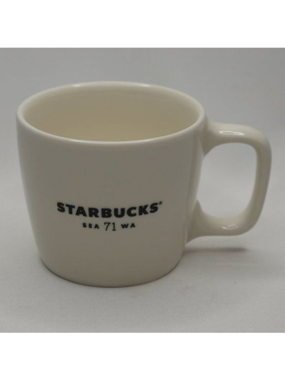 Starbucks Seattle, WA '71 White & Black 12oz Ceramic Handle Coffee Mug